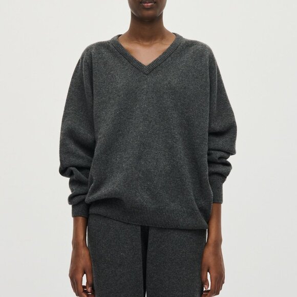 ISO -- DO NOT BUY // Babaa Knits - Picture 1 of 13
